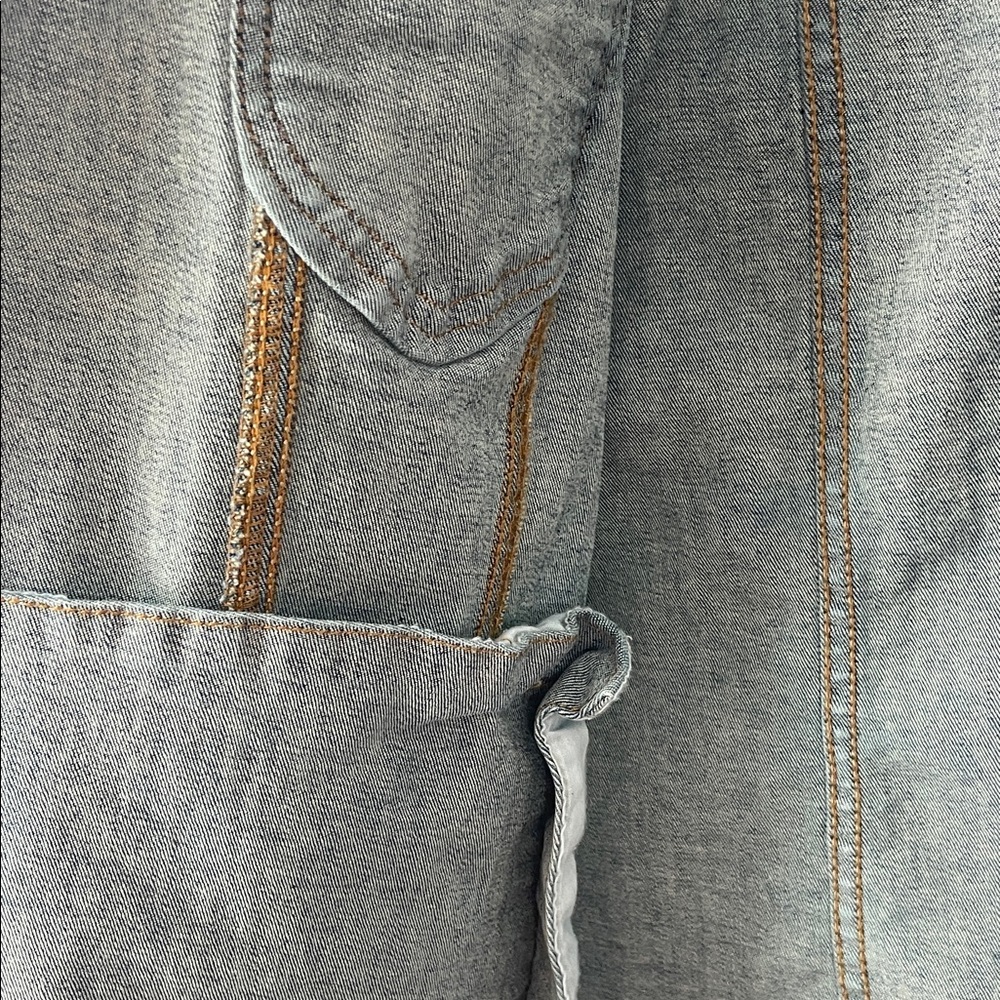 Torrid Classic Blue Jean Jacket 98%cotton - Picture 9 of 13
